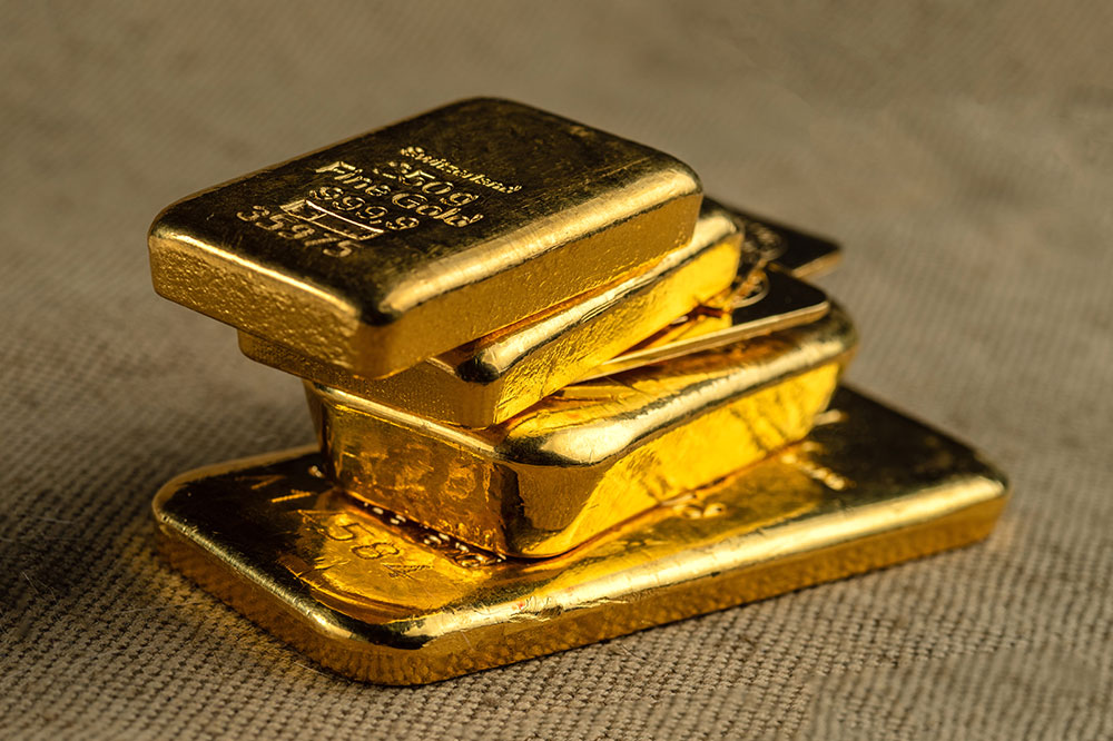 Top 4 gold bullion dealers to choose from