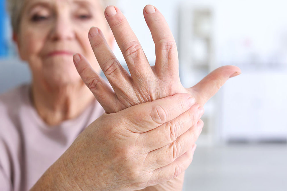 Rheumatoid arthritis &#8211; Early signs, causes, and more