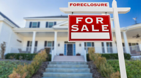 Important things to know before buying foreclosed homes