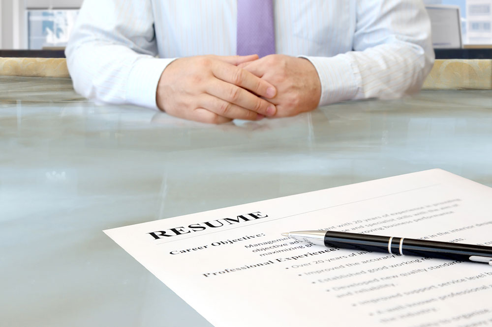 5 helpful tips to draft a professional resume