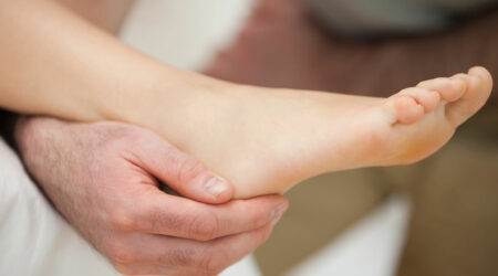 Symptoms, causes, and therapies for a dislocated ankle