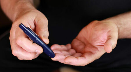 Here are a few common causes and symptoms of type 2 diabetes