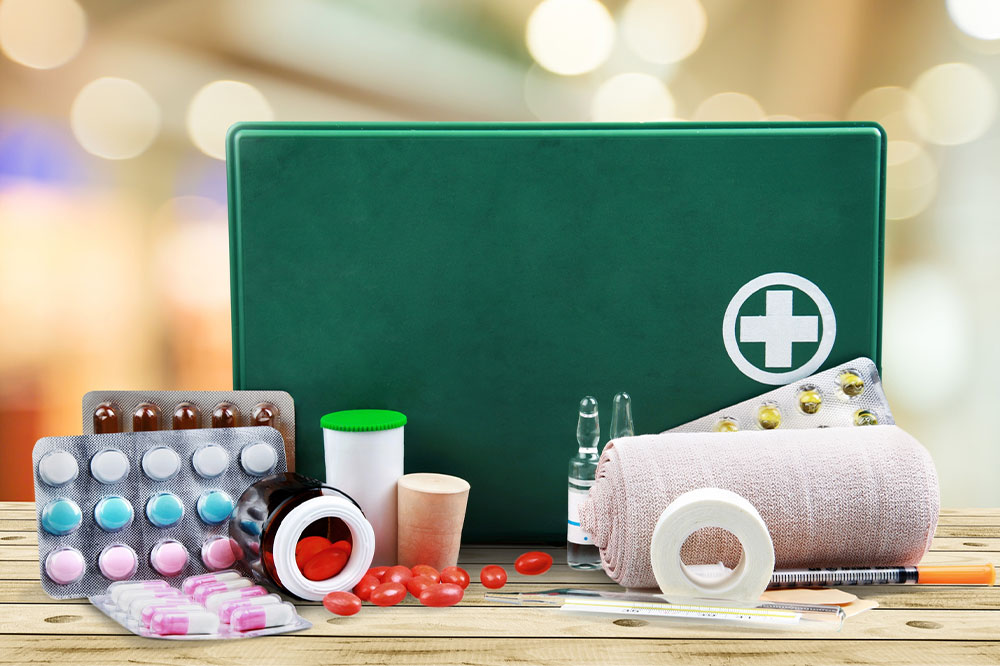 Importance of first aid kits and training